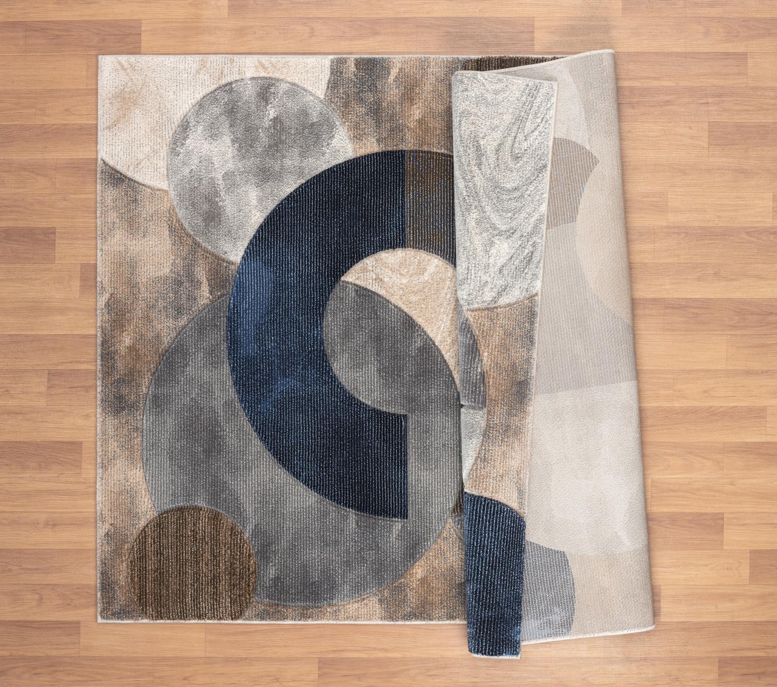 Arseniy Area Rug