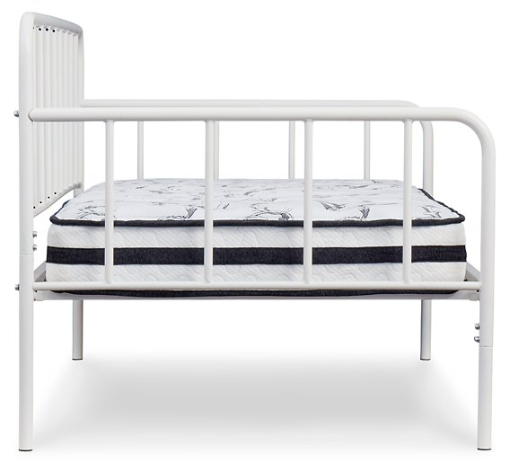 Trentlore Bed with Platform