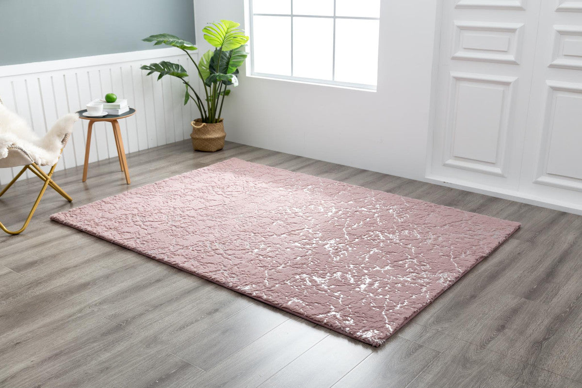 Makinze Area Rug