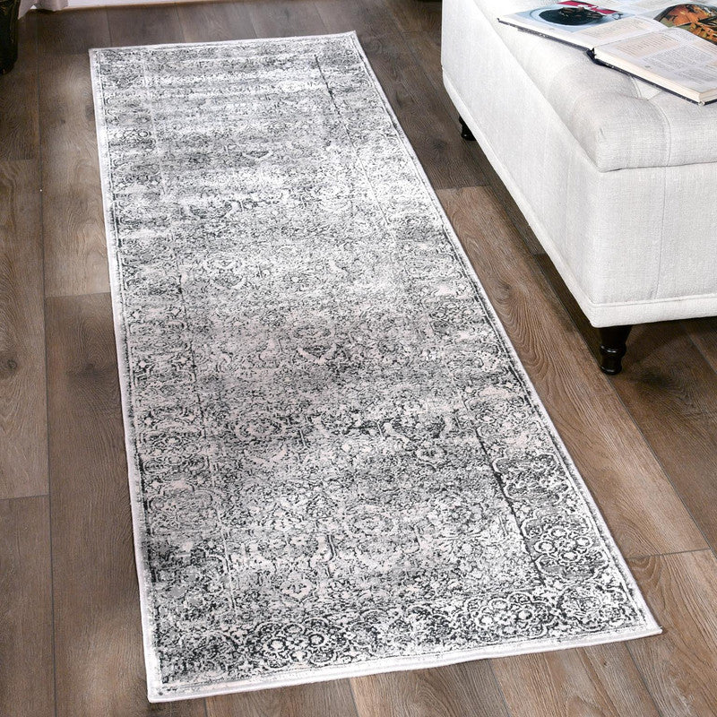 Bergamyer Area Rug