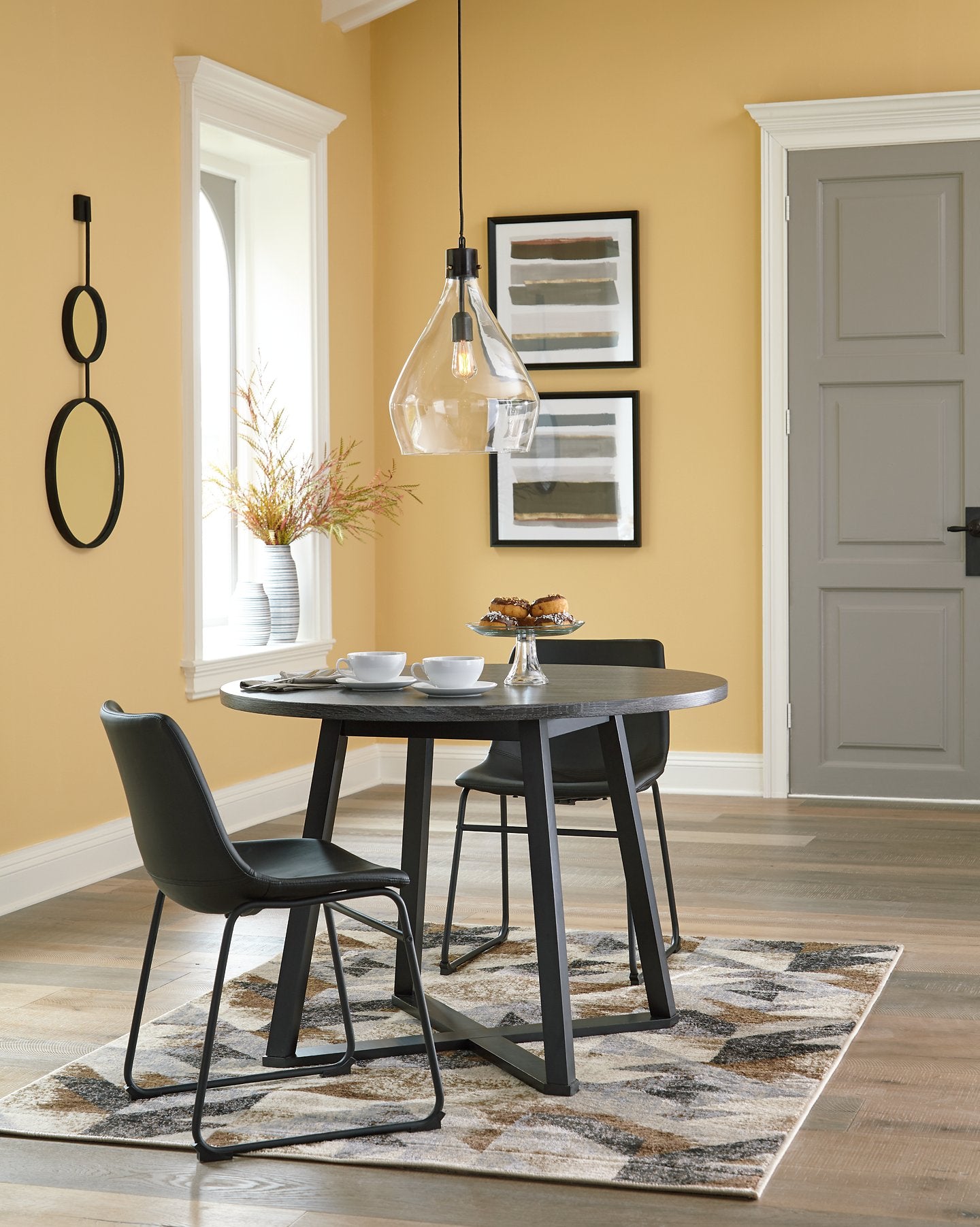 Centiar Dining Set