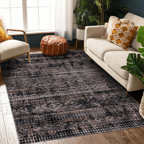 Tepass Area Rug