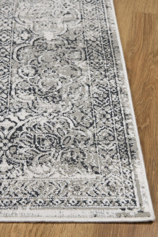 Bergamyer Area Rug