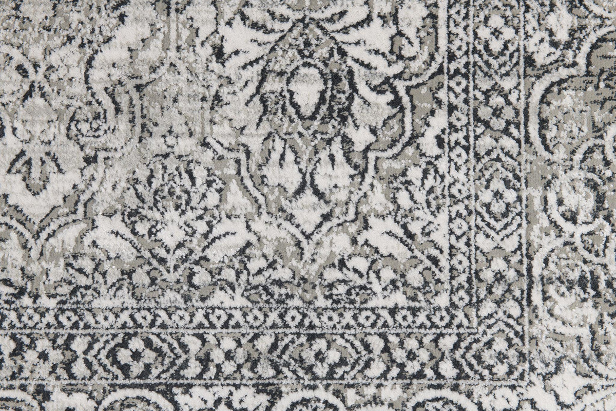 Bergamyer Area Rug