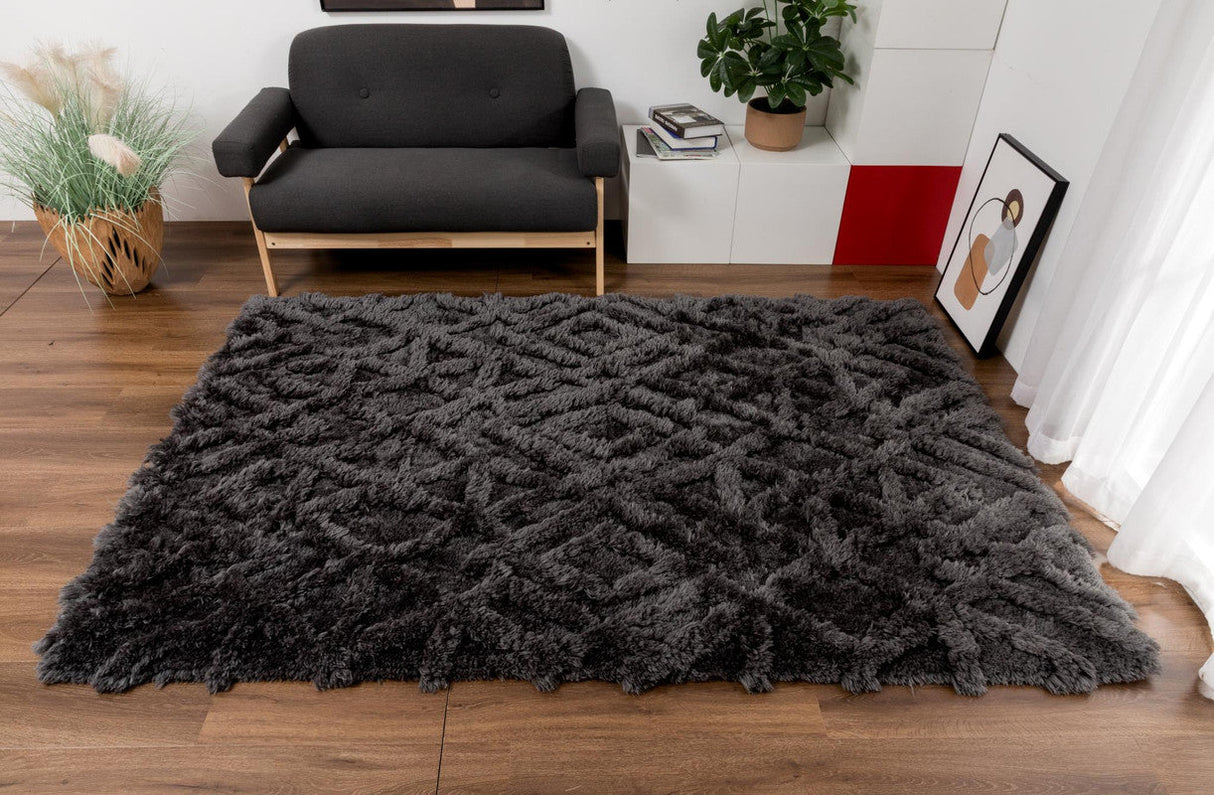 Anarie Area Rug