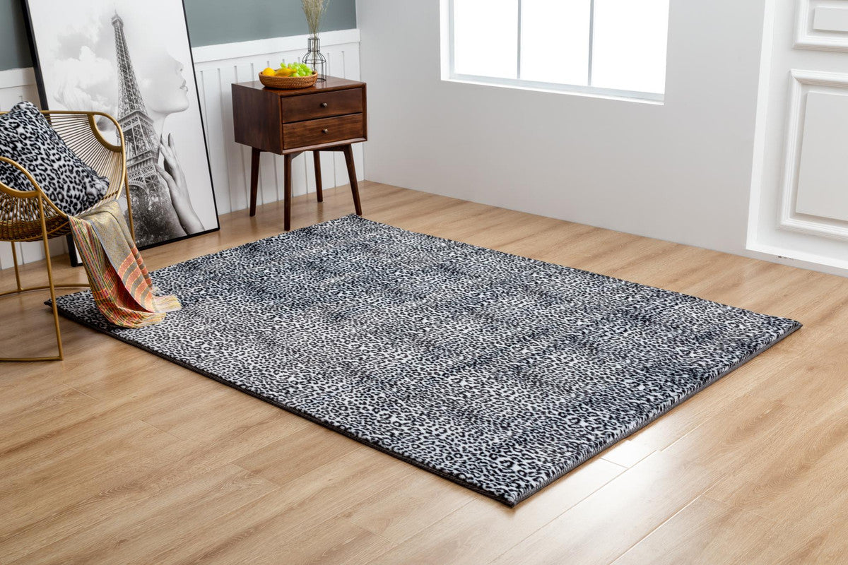 Analeya Area Rug