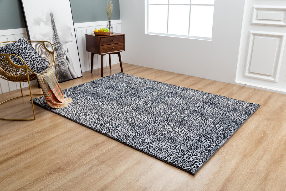 Analeya Area Rug