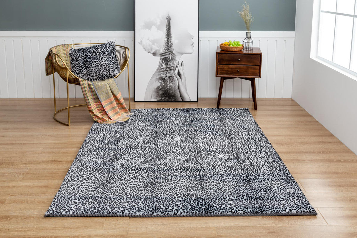 Analeya Area Rug