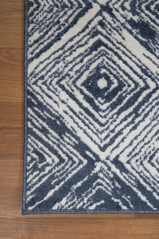 Chloemarie Area Rug