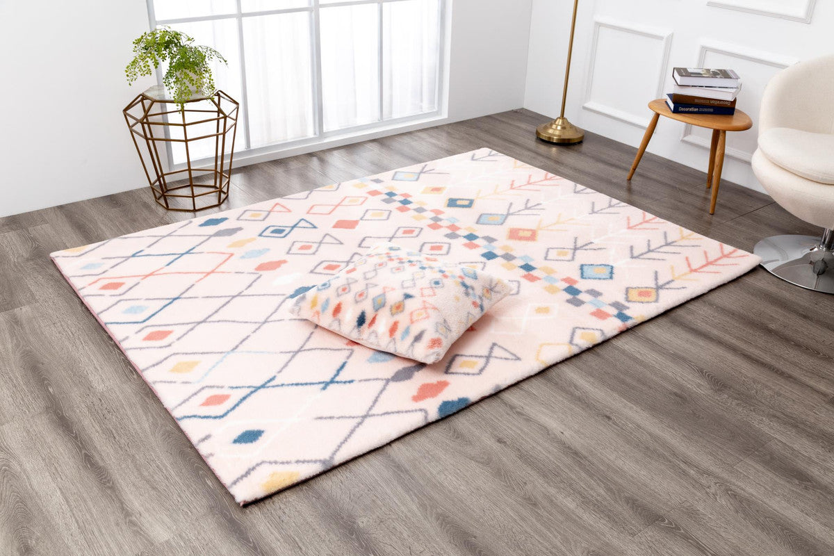 Yosselin Area Rug