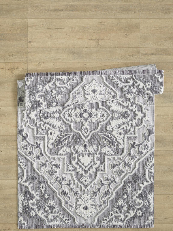 Quintella Area Rug