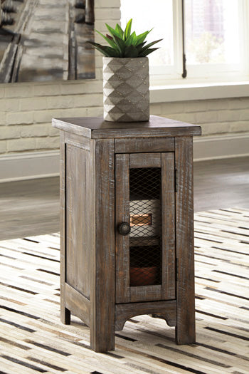 Danell Ridge Chairside End Table - Walo Furniture (Chicago, Illinois)