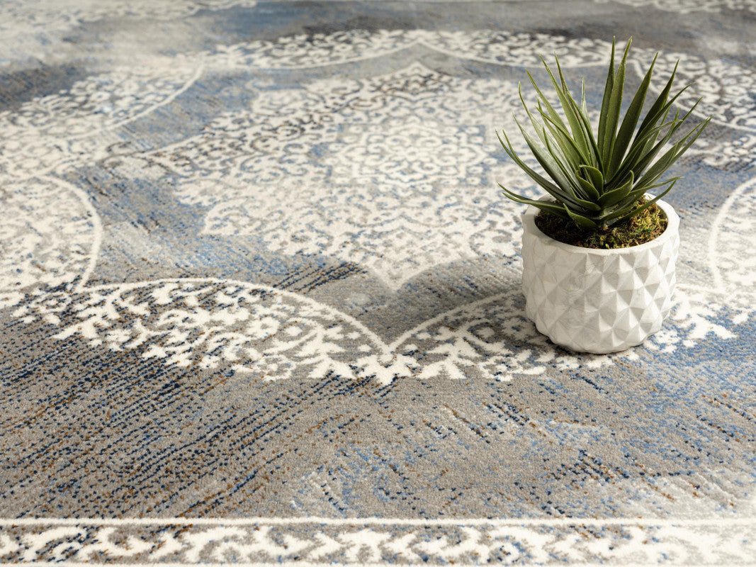 Aracelio Area Rug