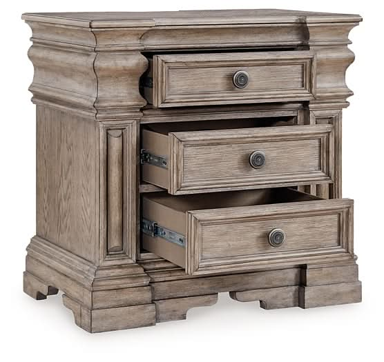 Ashley Express - Blairhurst Three Drawer Night Stand - Walo Furniture