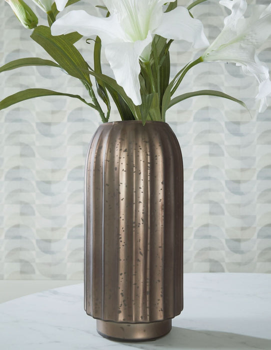 Ashley Express - Briarcott Vase - Walo Furniture