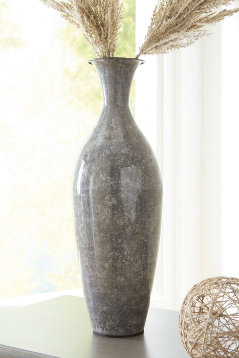 Ashley Express - Brockwich Vase - Walo Furniture