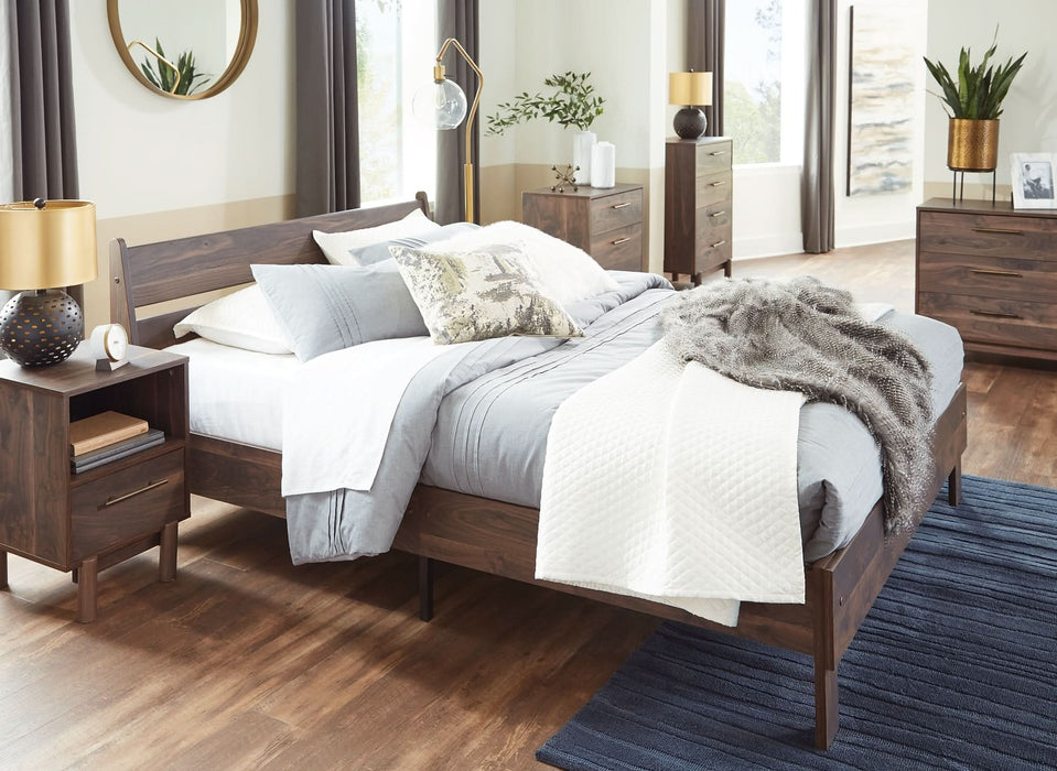 Ashley Express - Calverson Panel Platform Bed - Walo Furniture