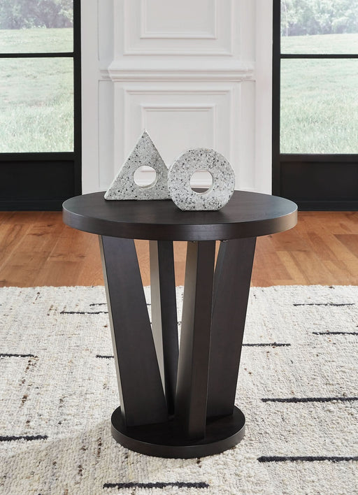 Ashley Express - Chasinfield Round End Table - Walo Furniture