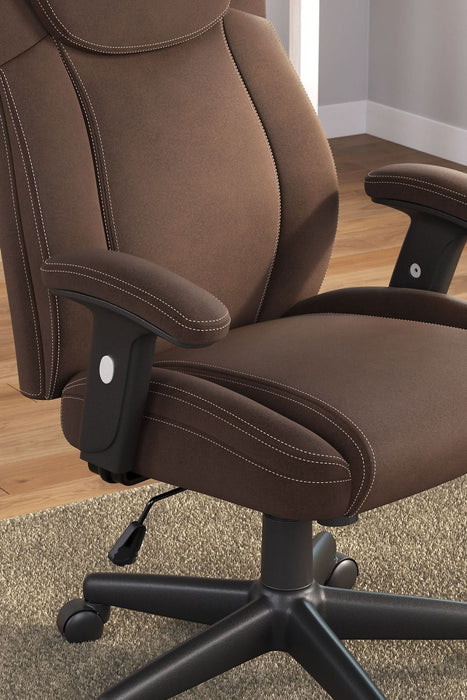 Ashley Express - Corbindale Home Office Swivel Desk Chair - Walo Furniture