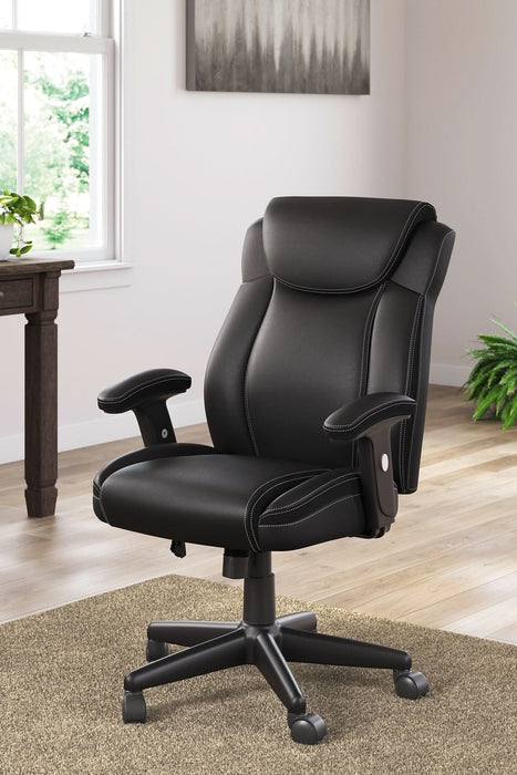 Ashley Express - Corbindale Home Office Swivel Desk Chair - Walo Furniture