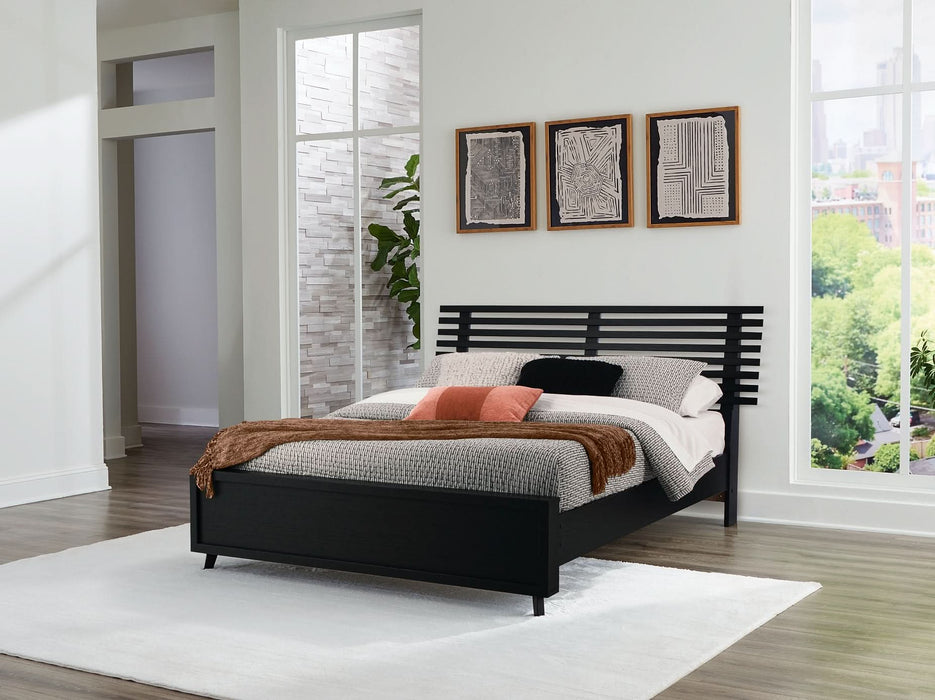 Ashley Express - Danziar Queen Slat Panel Bed - Walo Furniture