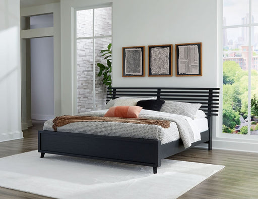 Ashley Express - Danziar Queen Slat Panel Bed - Walo Furniture