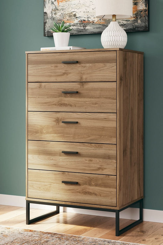 Ashley Express - Deanlow Five Drawer Chest - Walo Furniture