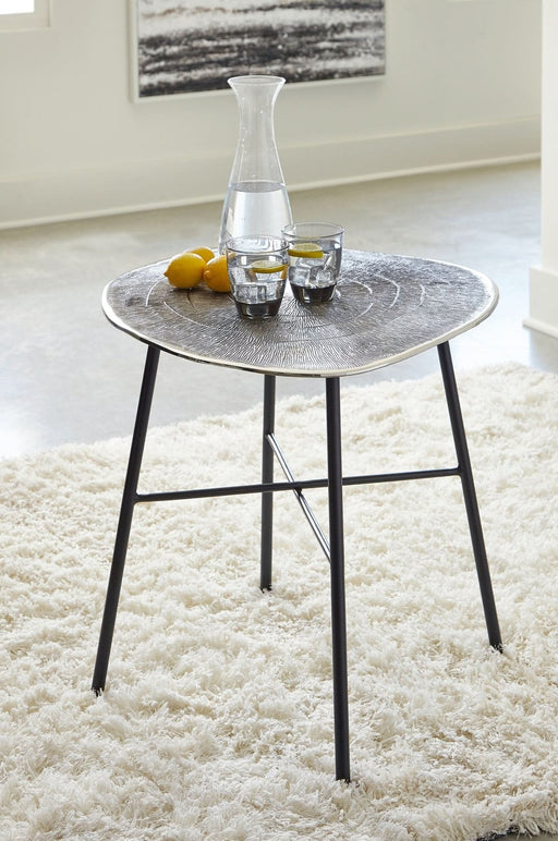 Ashley Express - Laverford Round End Table - Walo Furniture