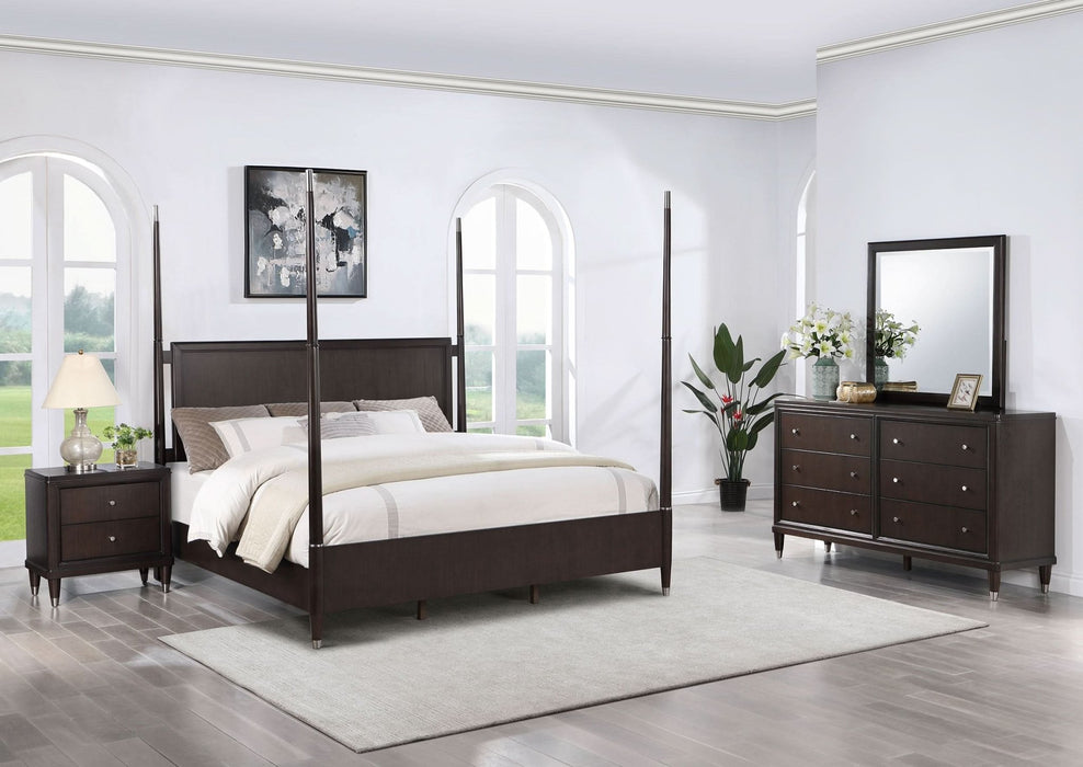 Emberlyn 4 - piece Queen Bedroom Set Brown - Walo Furniture