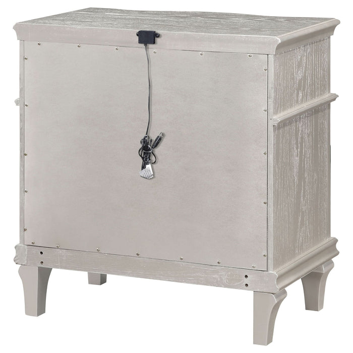 Evangeline 3 - drawer Nightstand Silver Oak - Walo Furniture