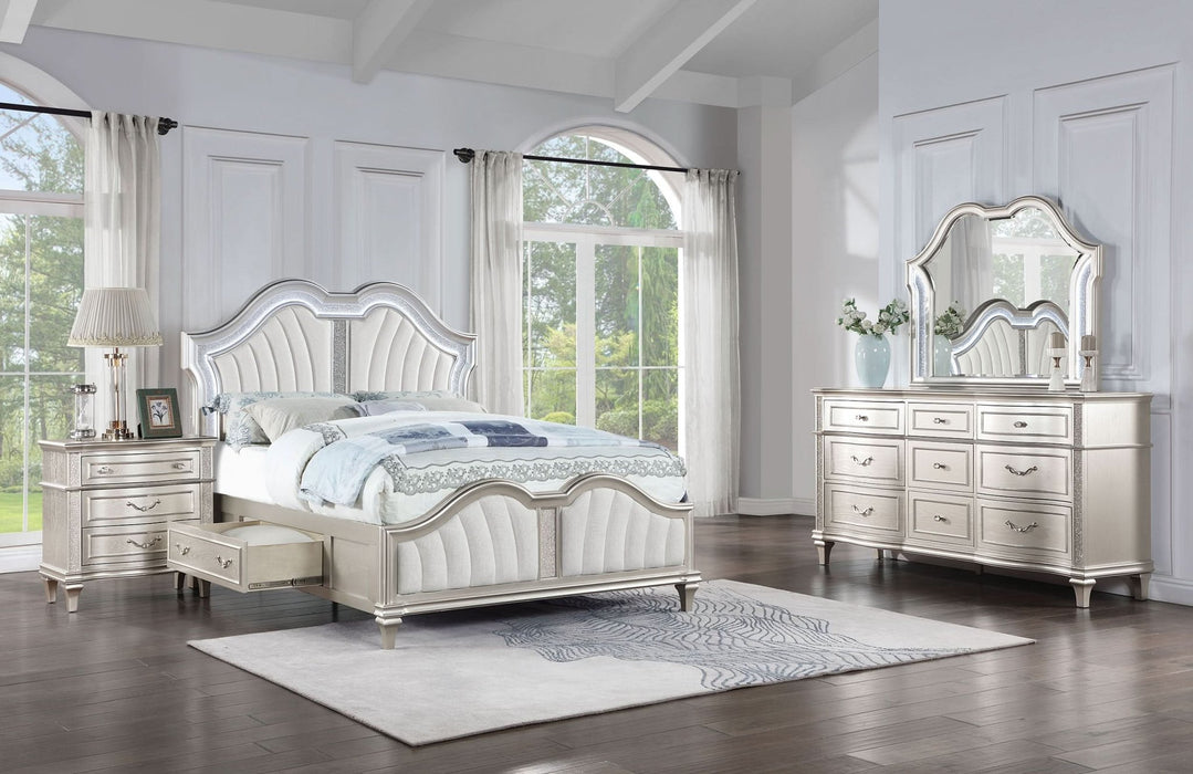 Evangeline 4 - piece Eastern King Bedroom Set Silver Oak - Walo Furniture