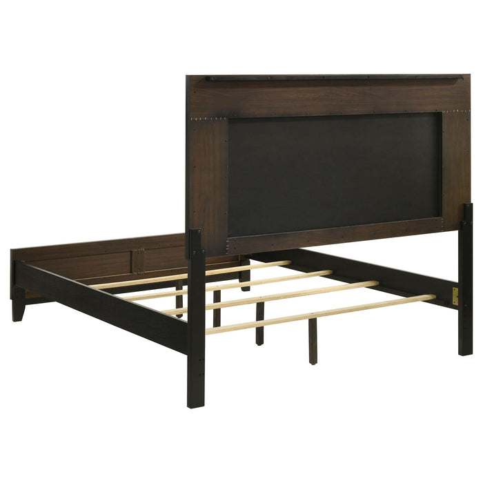 Valencia 4 - piece Eastern King Bedroom Set Black - Walo Furniture